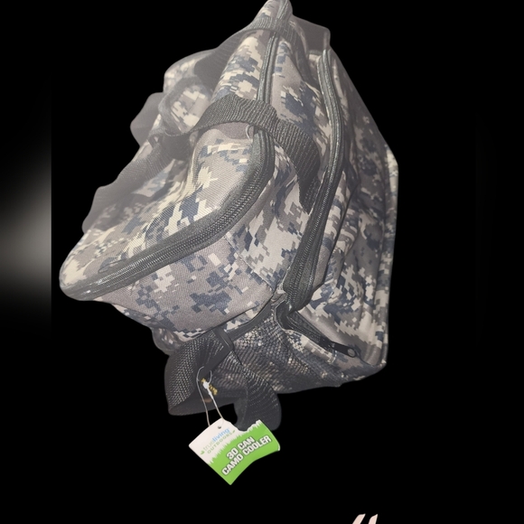 New Digital Camo 30 Can Cooler with Shoulder Strap - Picture 3 of 6